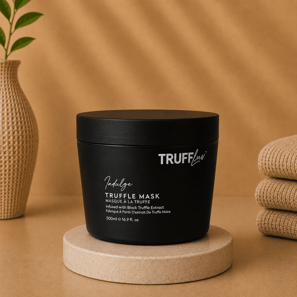Foto de TRUFF Black Truffle Hair Mask en Bellanet Shop
